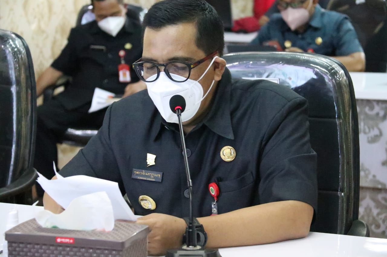 podiumnews.com-Bupati Tabanan Sampaikan Pidato Pengantar Ranperda APBD Perubahan 2021